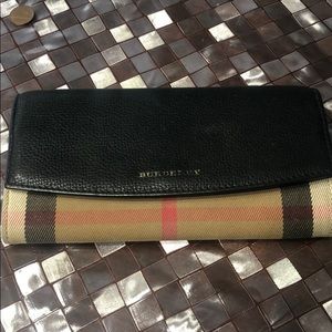 Burberry nova check wallet